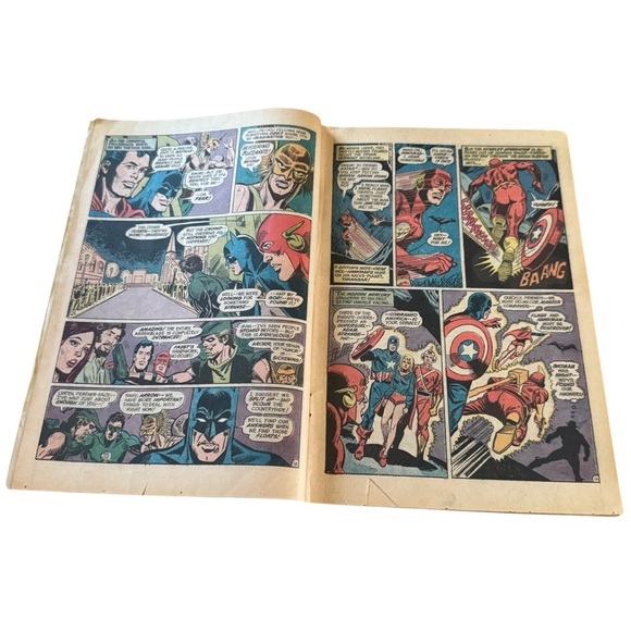 Vintage Justice League of America Comic Books Set of (3) USED CONDITION - Picture 7 of 7